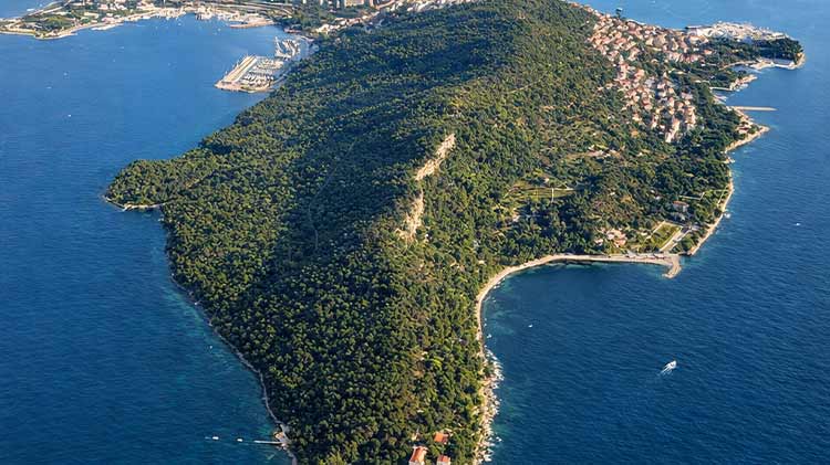 Marjan Hill - Nature Above the City